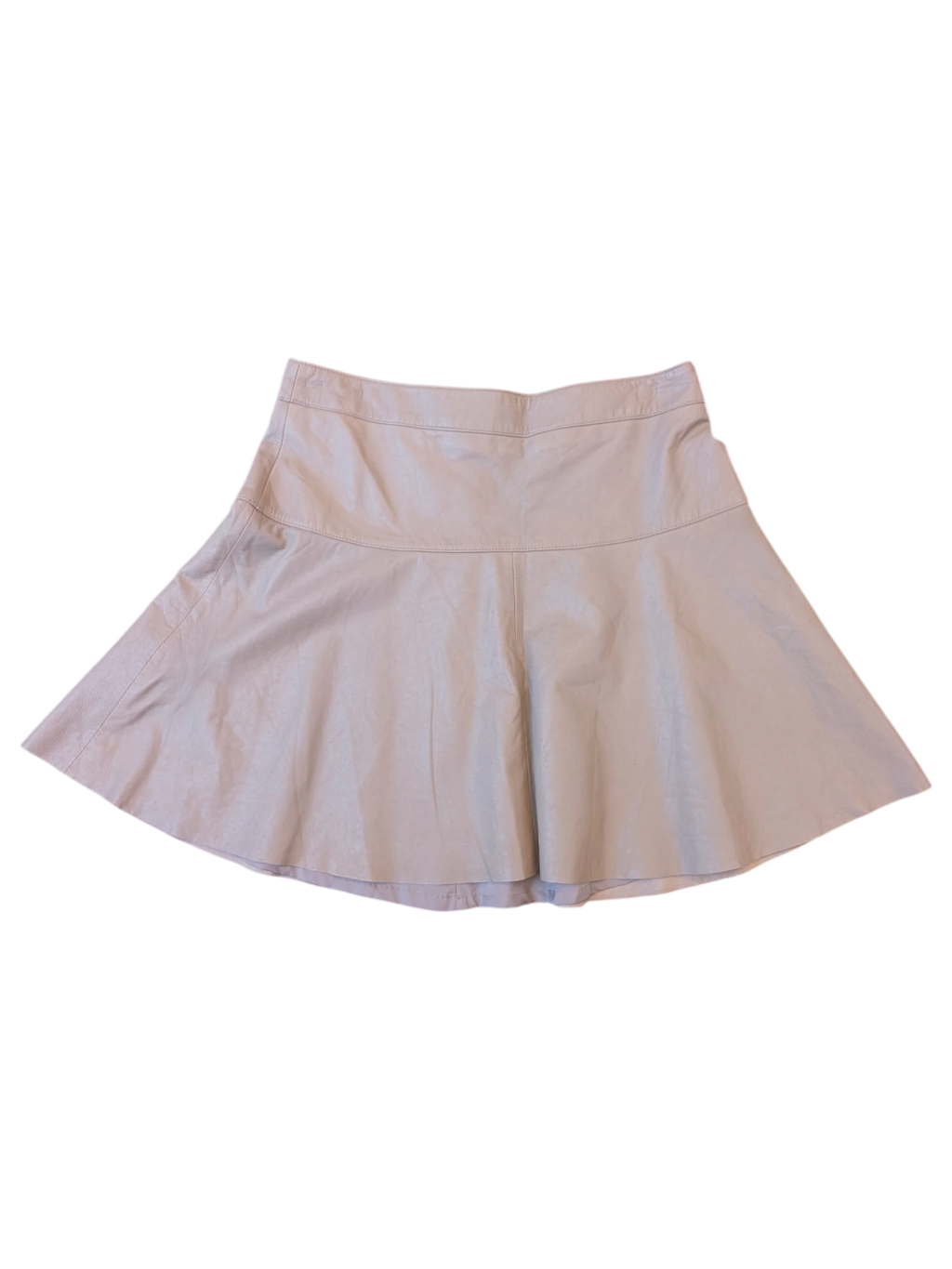 JAKE & IPI Banana Republic beige leather mini skirt with a flared A-line silhouette.
