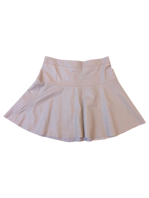 JAKE & IPI Banana Republic beige leather mini skirt with a flared A-line silhouette.
