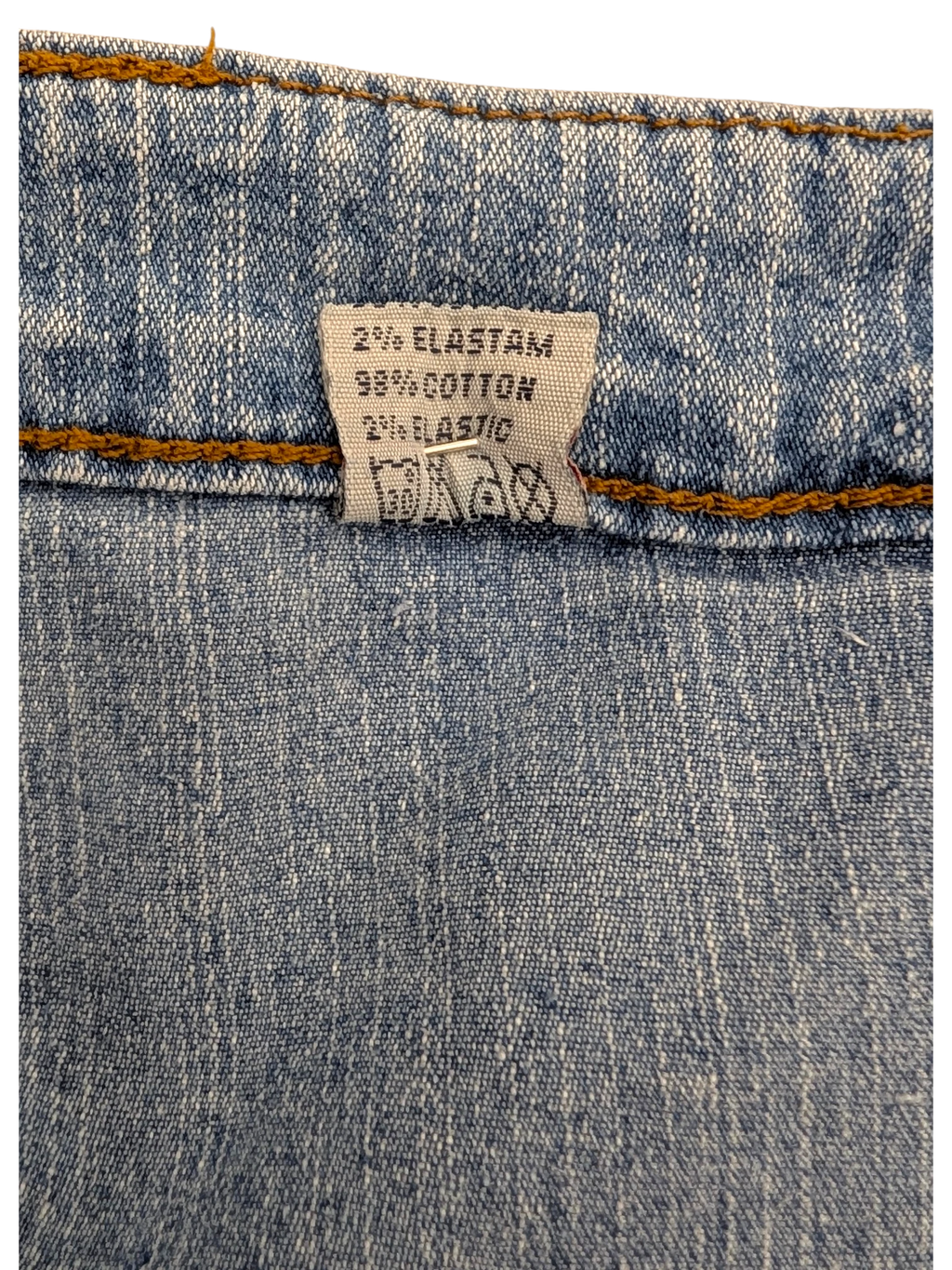 JAKE & IPI Beisini Cargo Jeans 31, light wash denim with 98% cotton, 2% elastam, 2% elastic blend.
