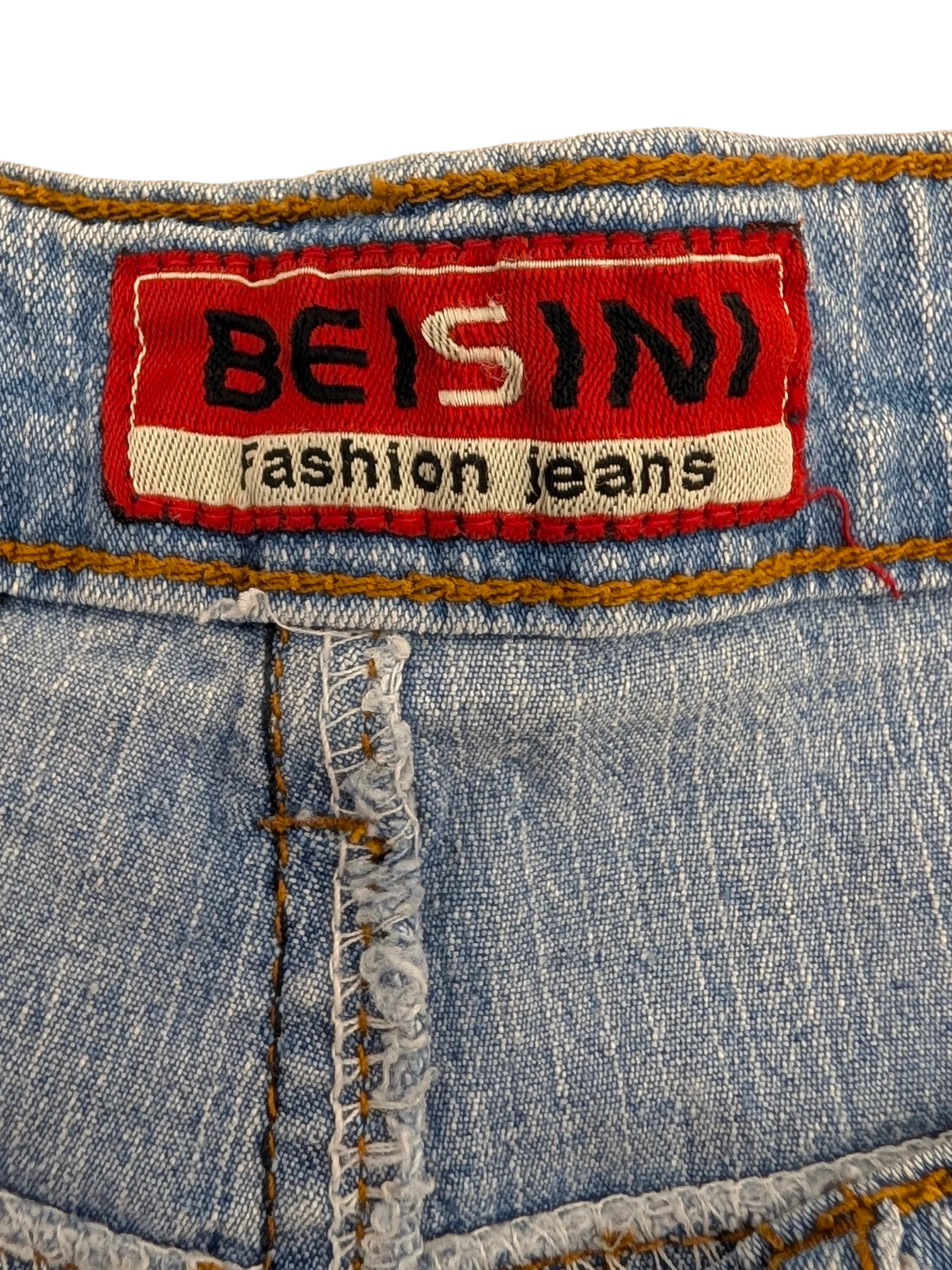 JAKE & IPI Beisini fashion jeans in light blue denim with contrast stitching.