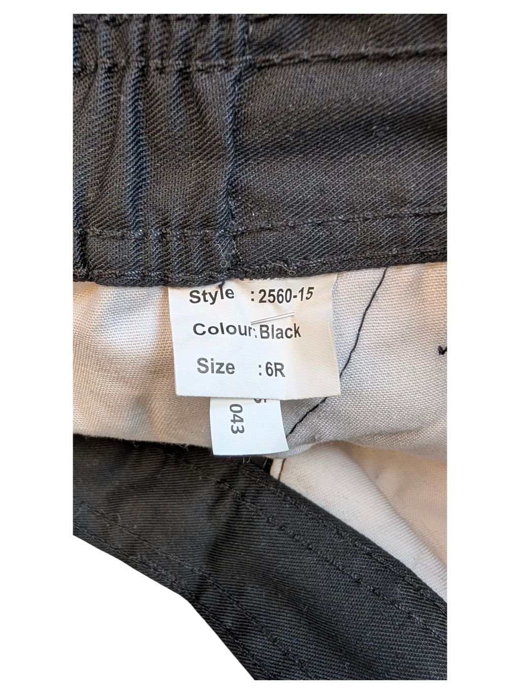 JAKE & IPI black cargo pants, size 6R, with elastic waistband and style number 2560-15.