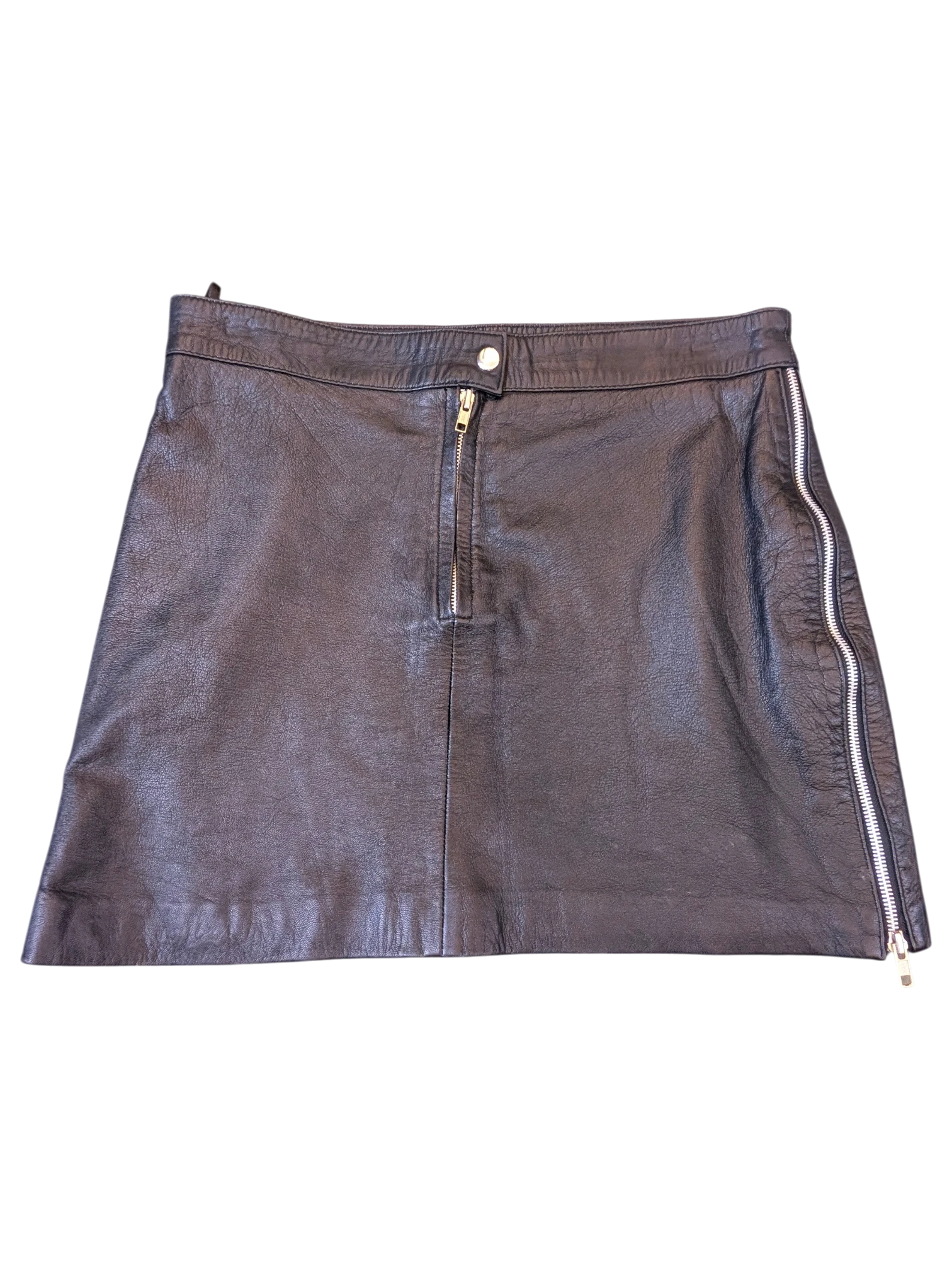 JAKE & IPI black leather mini skirt featuring a front zip closure and a side zipper detail.