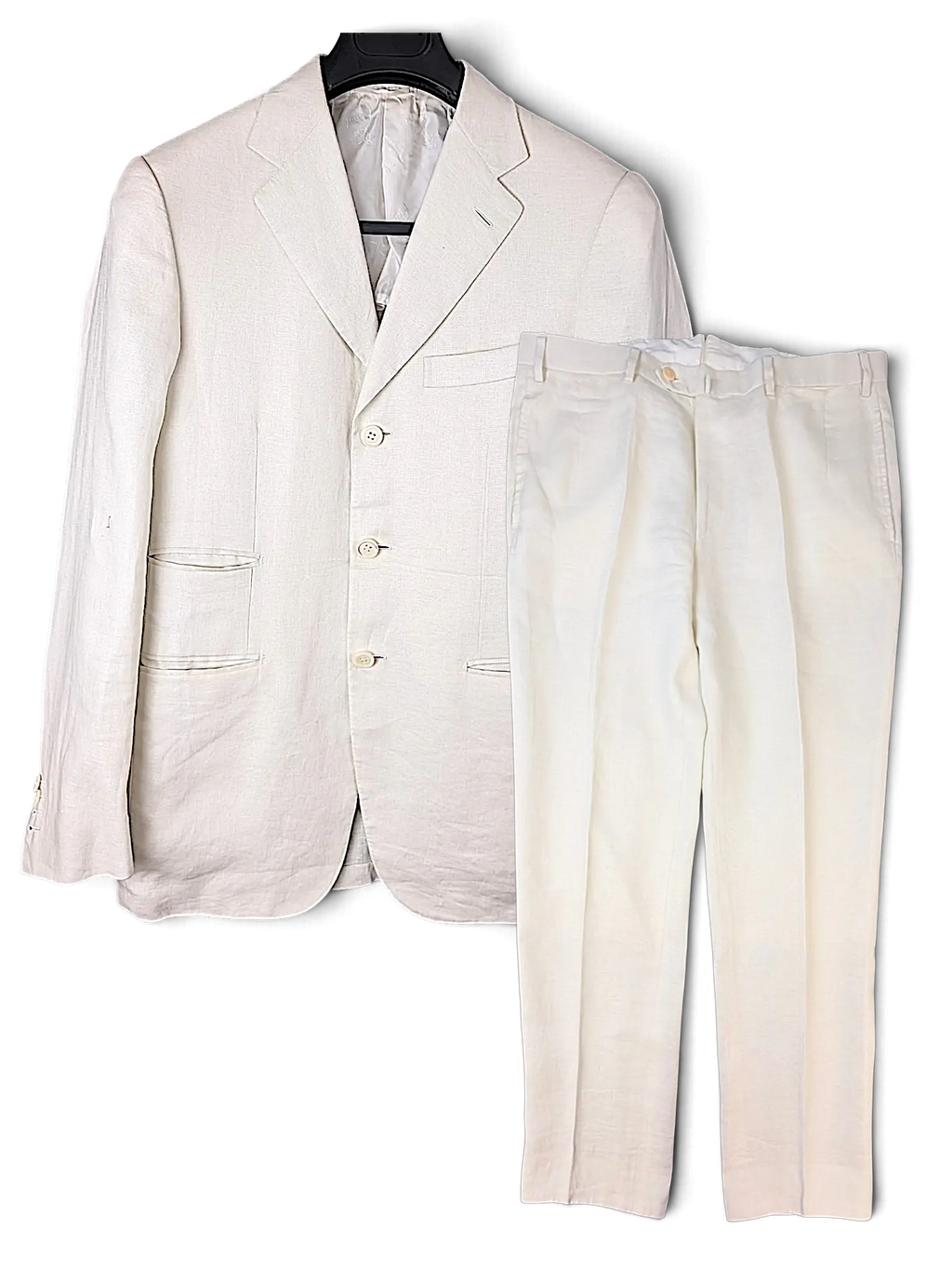 JAKE & IPI Brioni linen suit in off-white featuring a three-button blazer and matching tailored trousers.