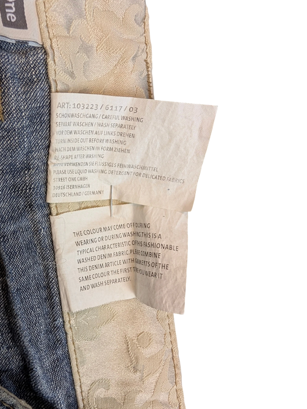 JAKE & IPI light wash denim cargo pants with decorative waistband detail. Size 34.