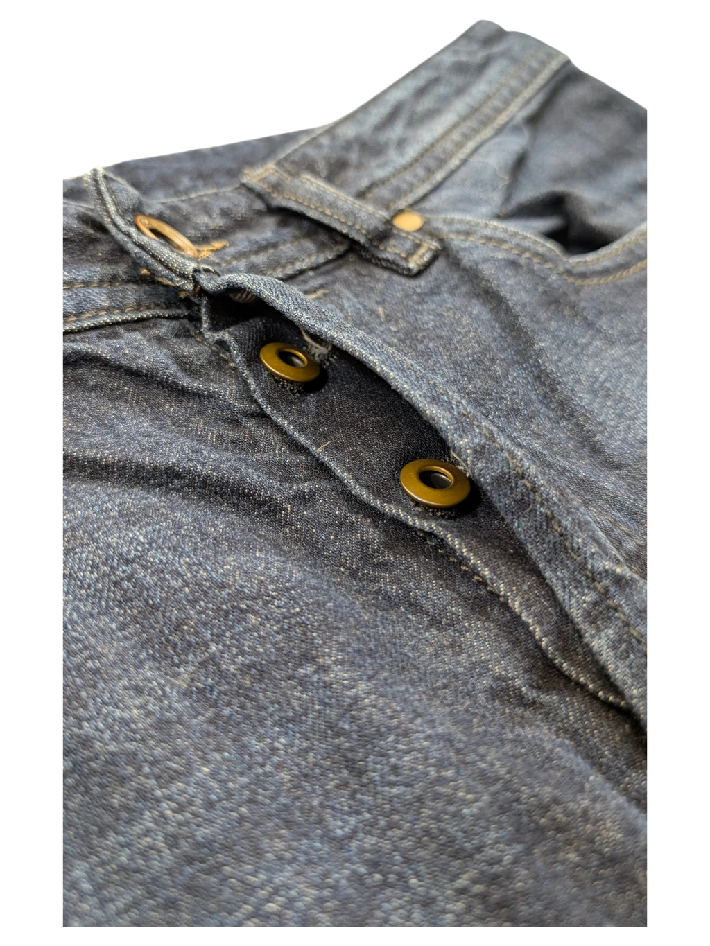 JAKE & IPI Diesel Buster jeans in dark wash denim with bronze button closure. W32 L30.
