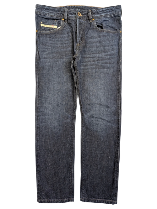JAKE & IPI dark wash denim jeans, Buster fit, W32 L30, with classic five-pocket styling and a small Diesel logo tab.