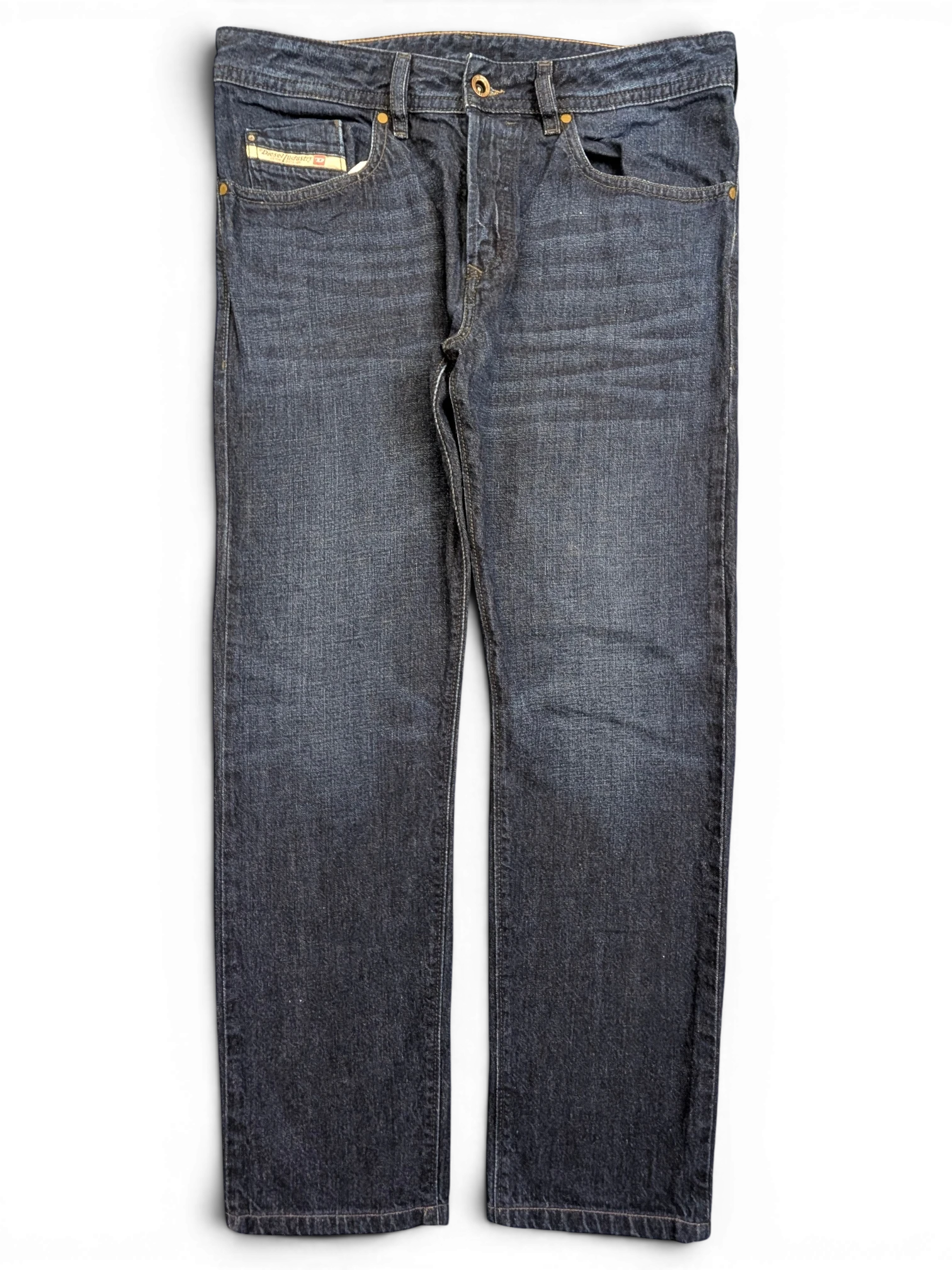 JAKE & IPI dark wash denim jeans, Buster fit, W32 L30, with classic five-pocket styling and a small Diesel logo tab.