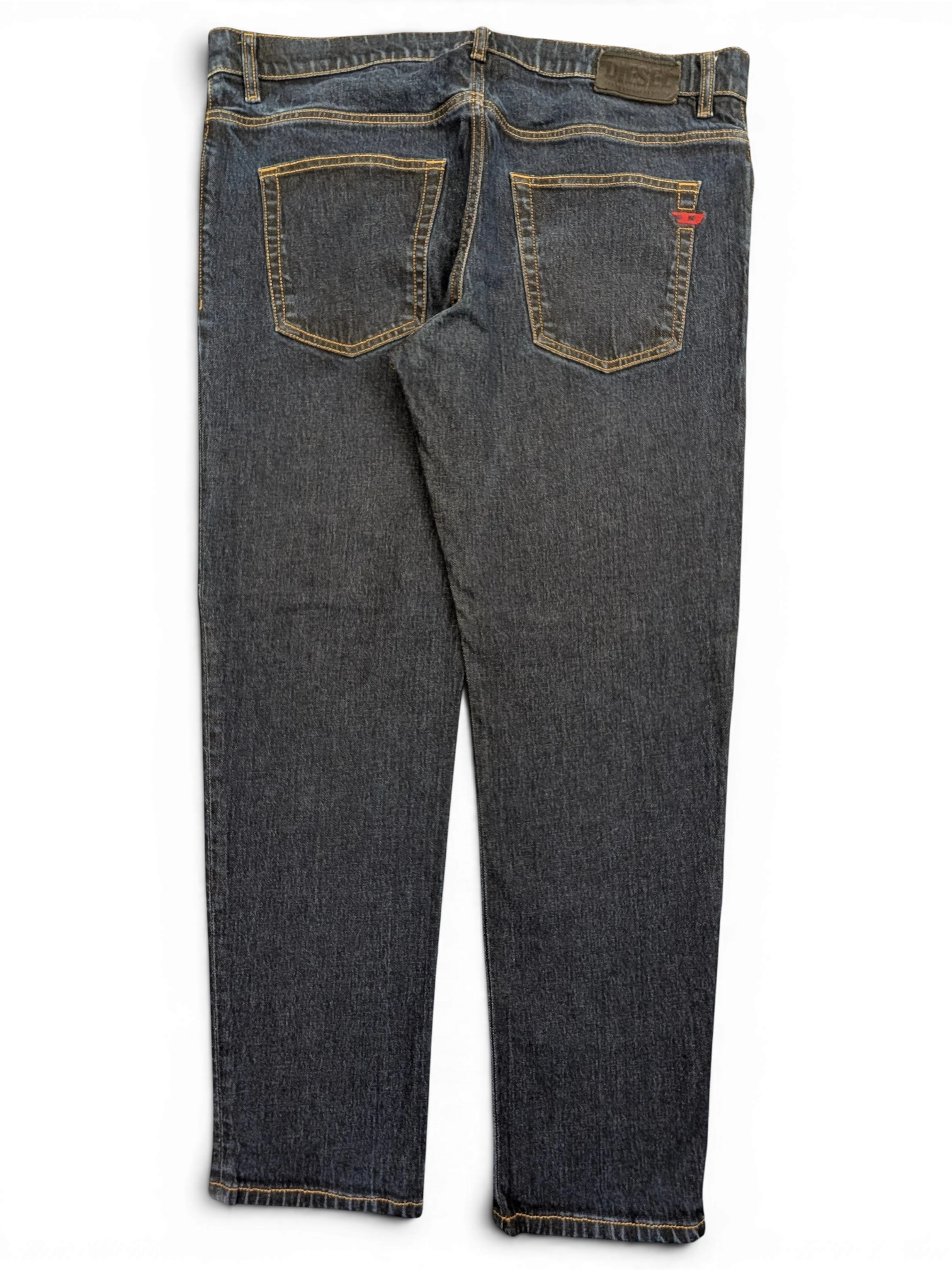 JAKE & IPI Diesel D-Fining dark wash denim jeans with red logo detail on back pocket. W38 L32.