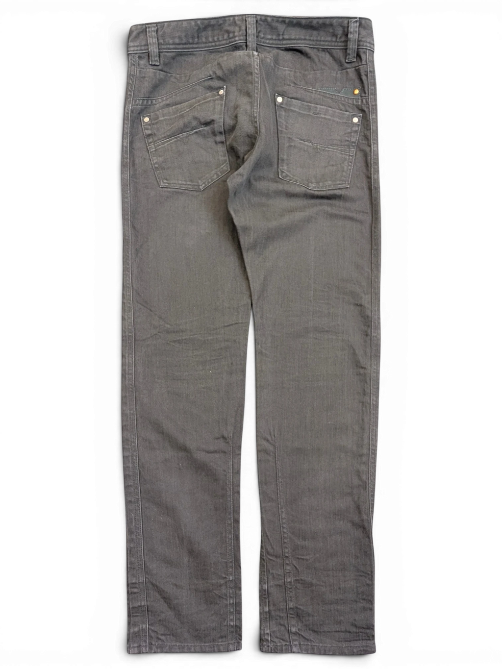 JAKE & IPI Diesel Darron dark grey denim jeans with multiple pockets and silver button details. W32 L32.