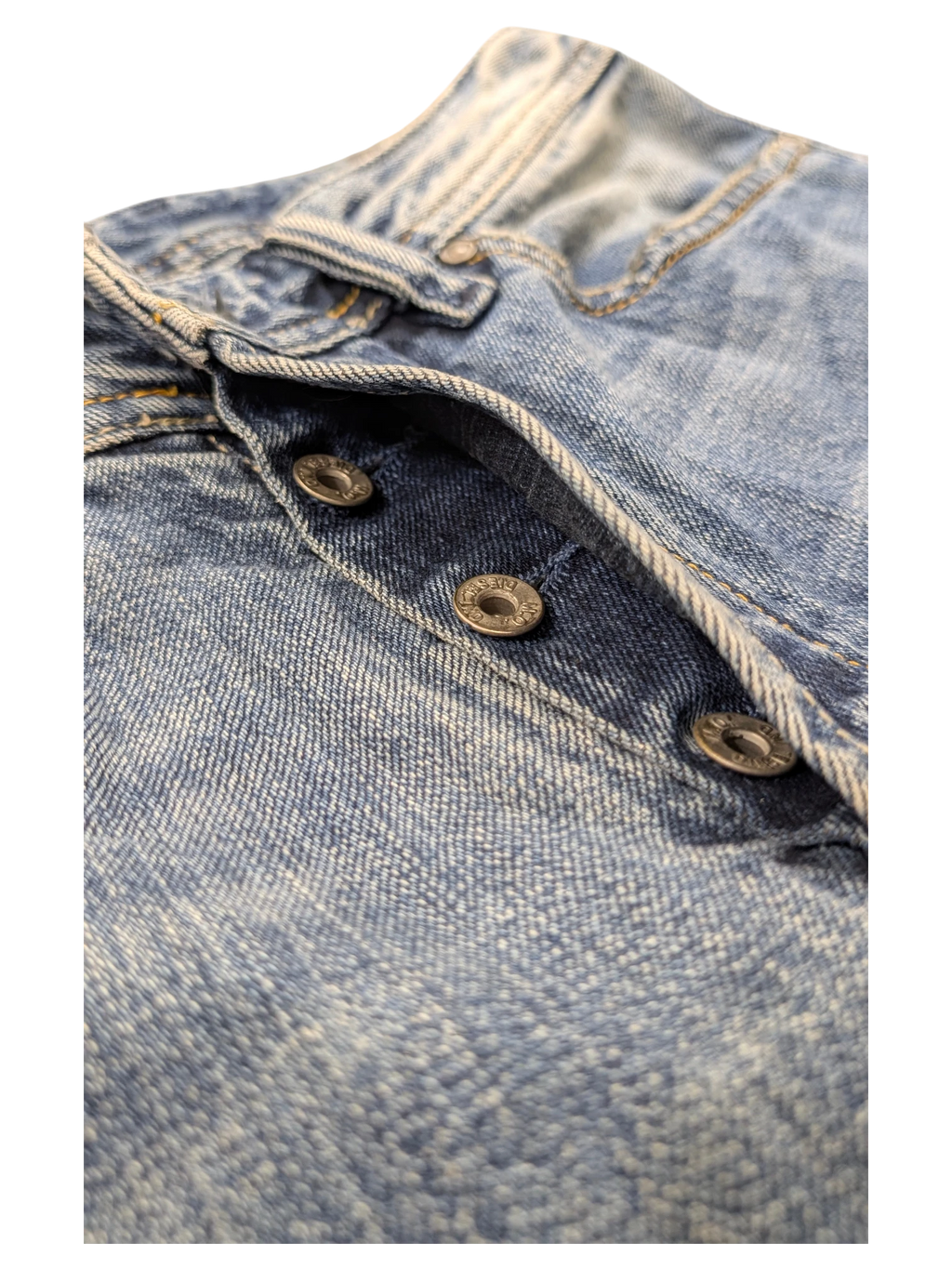 JAKE & IPI Diesel Dughan W29 L32 light wash denim jeans with button fly closure.