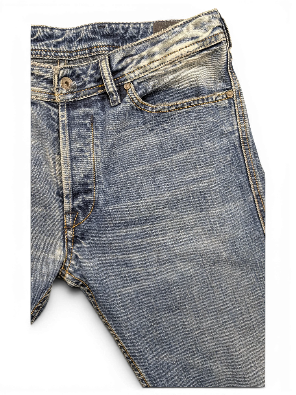 JAKE & IPI Diesel Dughan W29 L32 blue denim jeans with whiskering and faded details.