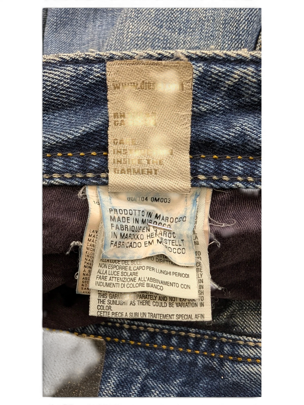 JAKE & IPI Diesel Dughan W29 L32 blue denim jeans with care instructions and origin label.