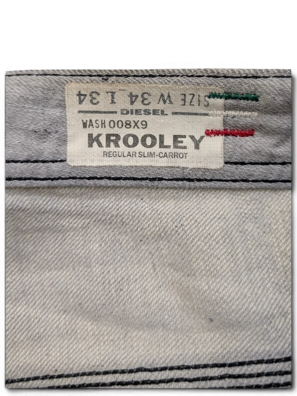 JAKE & IPI Diesel Krooley regular slim-carrot jeans in light wash denim, size W34 L34.