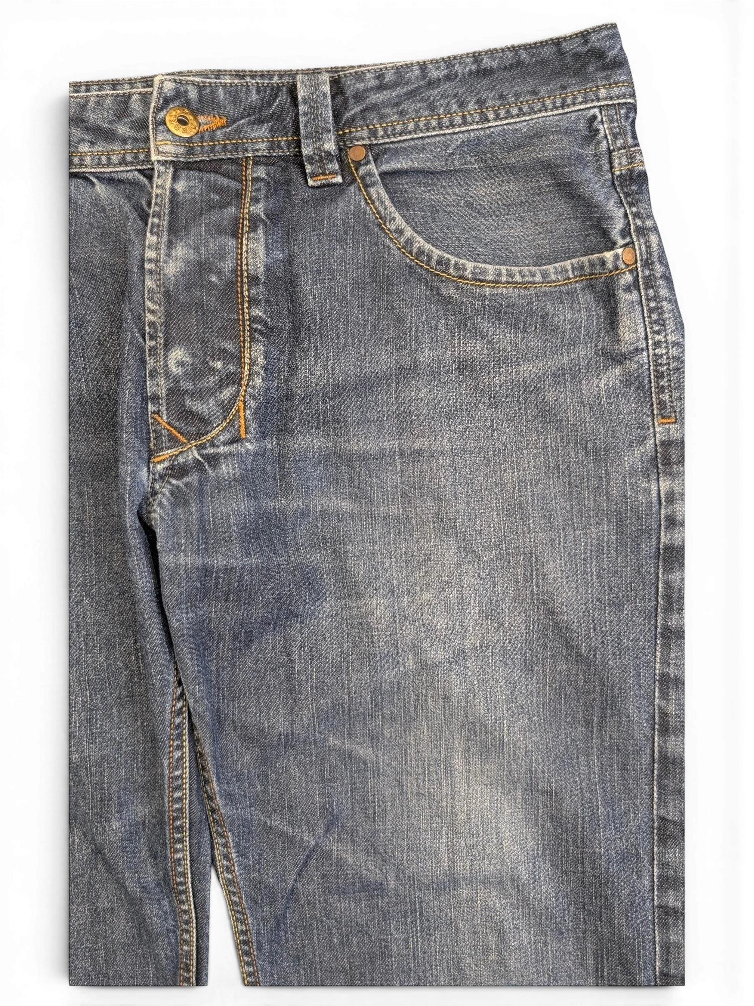 JAKE & IPI Diesel Larkee men's blue denim jeans W34 L30 with button fly and contrast stitching.
