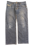 JAKE & IPI Diesel Larkee men's blue denim jeans, size W34 L30, with distressed detailing and classic five-pocket styling.