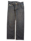 JAKE & IPI Diesel Larkee dark wash denim jeans, size W36 L34, with classic five-pocket styling and a zip fly.