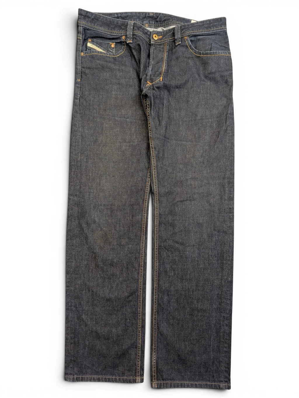 JAKE & IPI Diesel Larkee dark wash denim jeans, size W36 L34, with classic five-pocket styling and a zip fly.