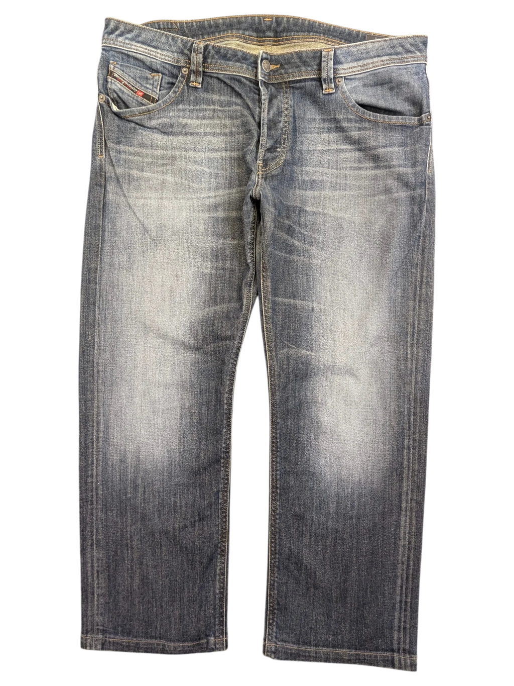 JAKE & IPI Diesel Larkee W38 L32 blue denim jeans with faded wash and distressed details.