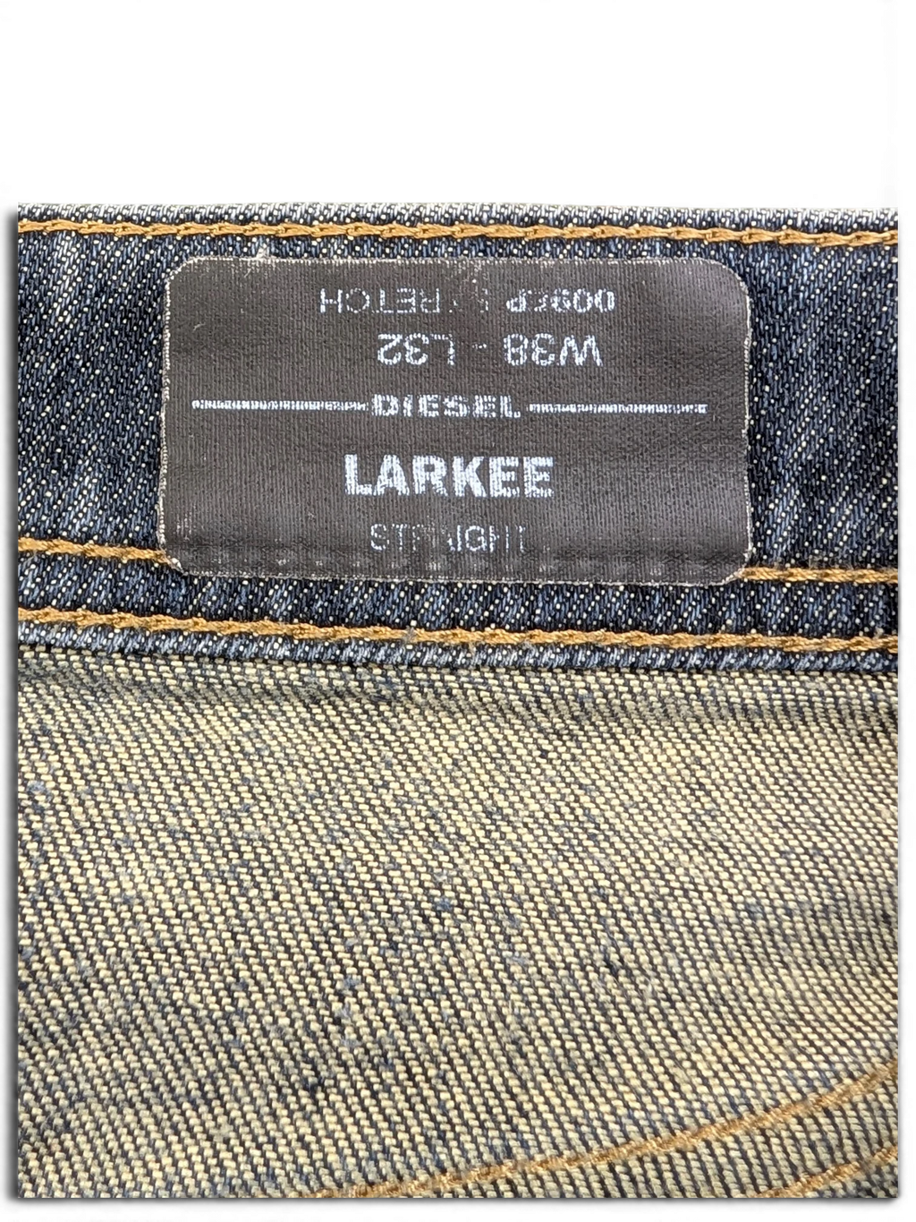 JAKE & IPI Diesel Larkee straight fit jeans W38 L32 dark wash denim with stretch.