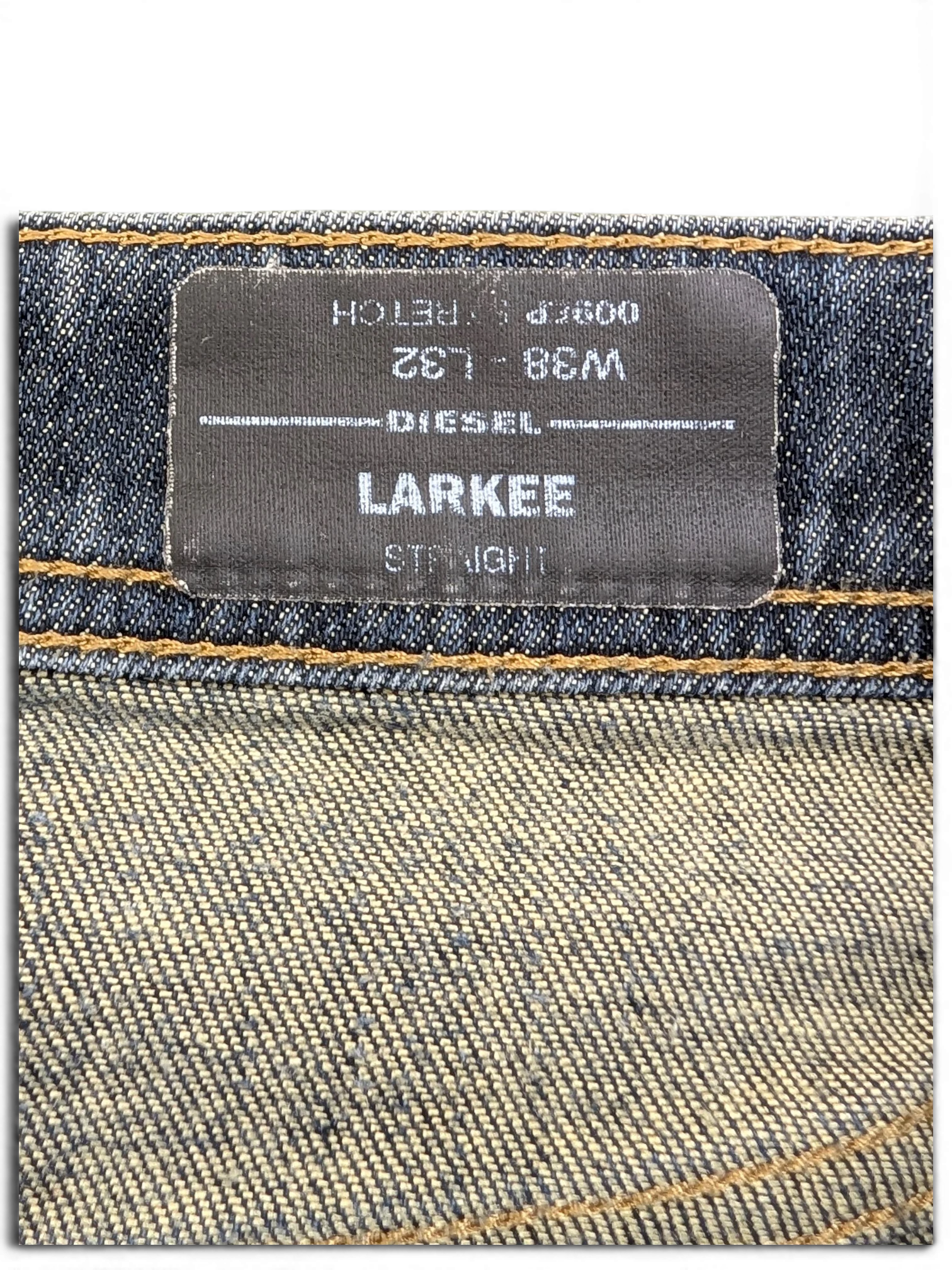 JAKE & IPI Diesel Larkee straight fit jeans W38 L32 dark wash denim with stretch.