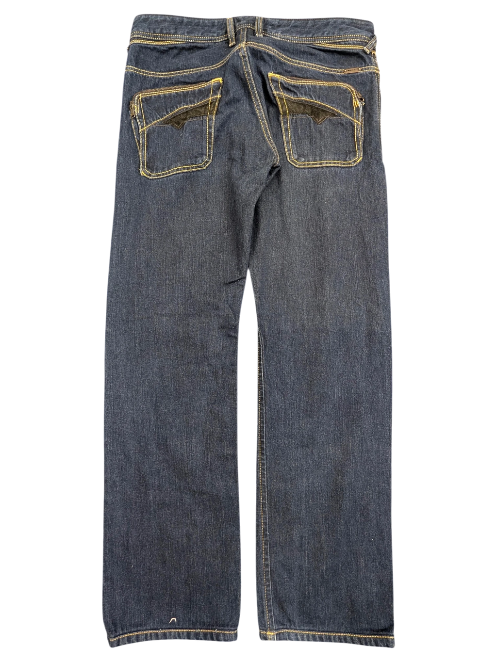 JAKE & IPI dark wash denim jeans with yellow stitching and black accent on back pockets. Size W31 L34.
