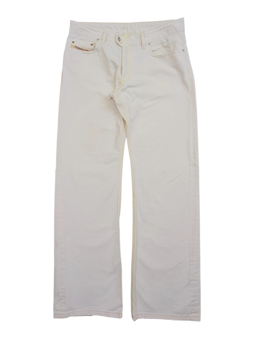 JAKE & IPI Diesel Rabox W34 L32 off-white denim jeans with yellow stitching and a small red logo tag.