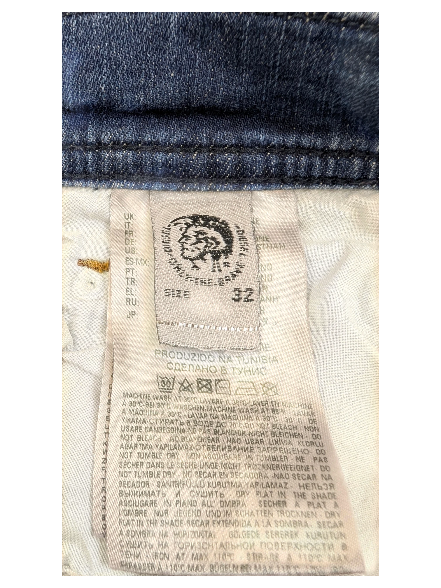 JAKE & IPI Diesel Tepphar jeans, blue denim, size 32 waist, 34 length. Care label visible.