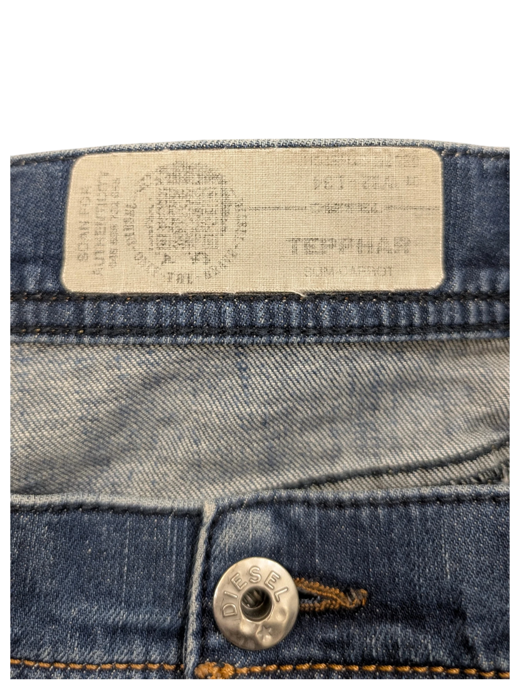 JAKE & IPI Diesel Tepphar jeans, blue denim, size W32 L34, with branded button and authenticity scan label.