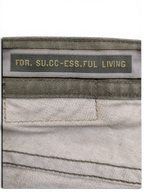 JAKE & IPI Diesel Thavar W34 L32 jeans with "FOR. SU.CC-ESS.FUL LIVING" label