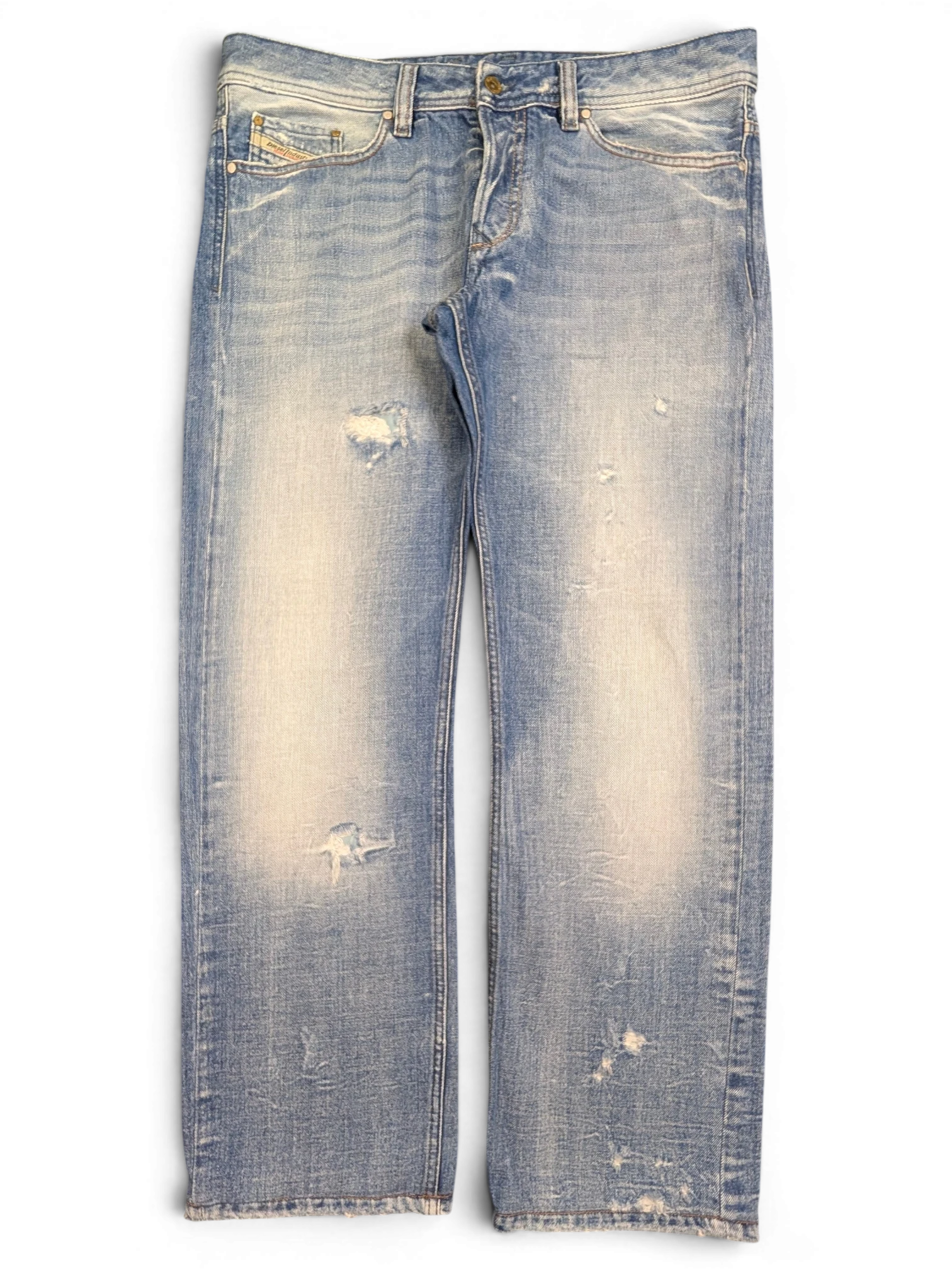 JAKE & IPI Diesel Viker light wash denim jeans with distressed details and raw hem. Size W36 L34.