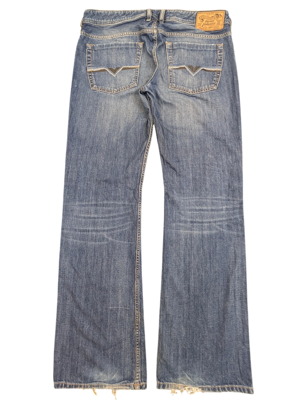 JAKE & IPI Diesel Zatiny bootcut jeans in blue denim, size W34 L32, with distressed hem and V-stitch detail on back pockets.