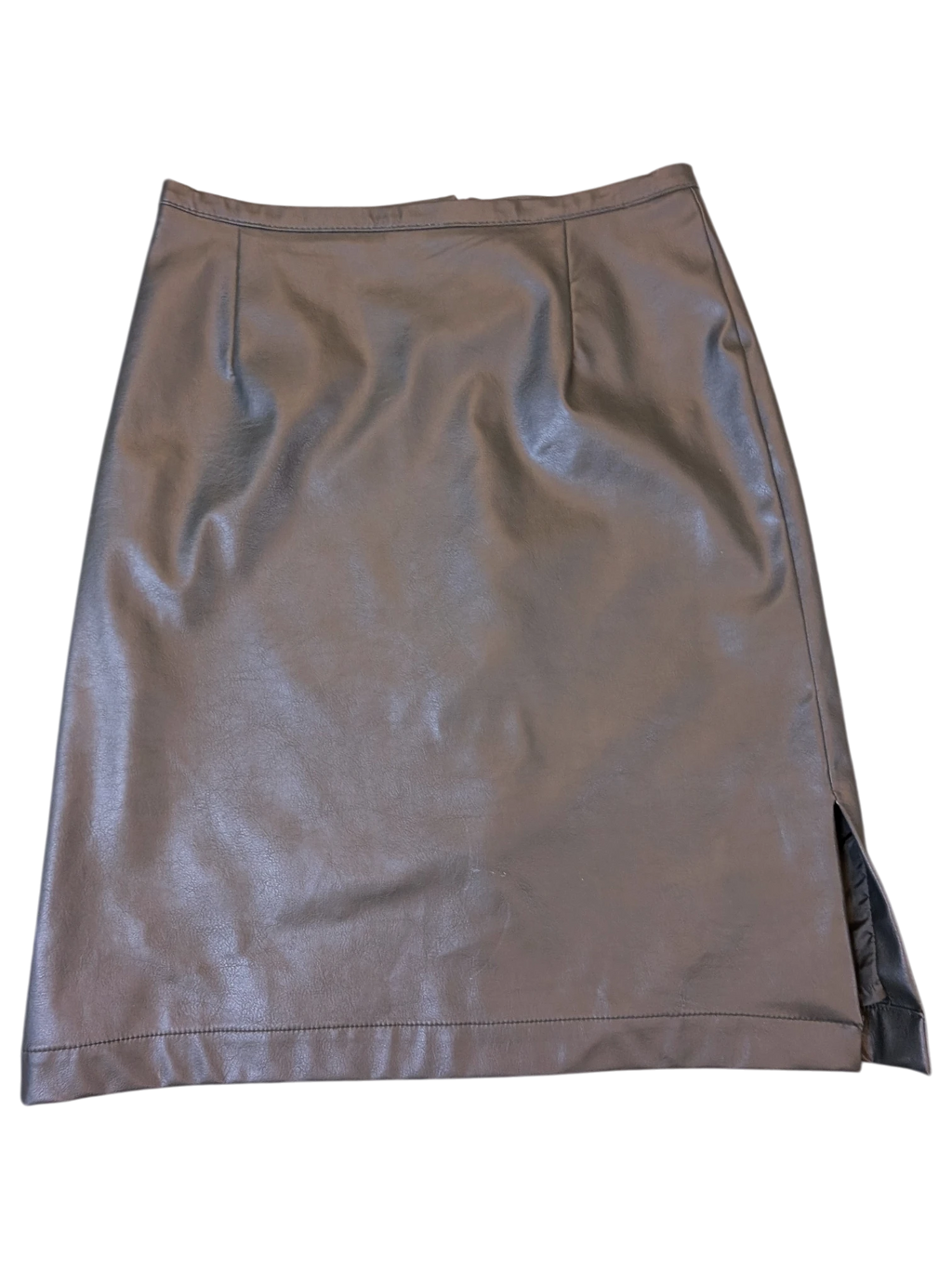 JAKE & IPI Staccato black faux leather midi skirt with a side slit and high-waisted design.