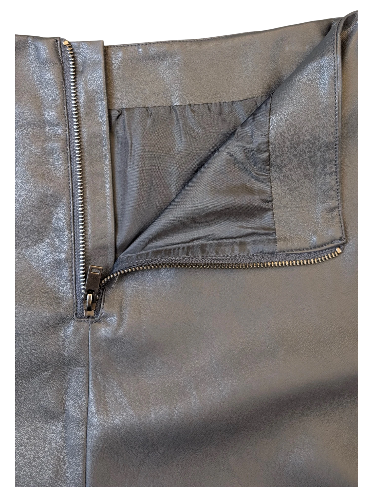JAKE & IPI Gray & Willow faux leather pencil skirt featuring a metallic side zipper and smooth inner lining.
