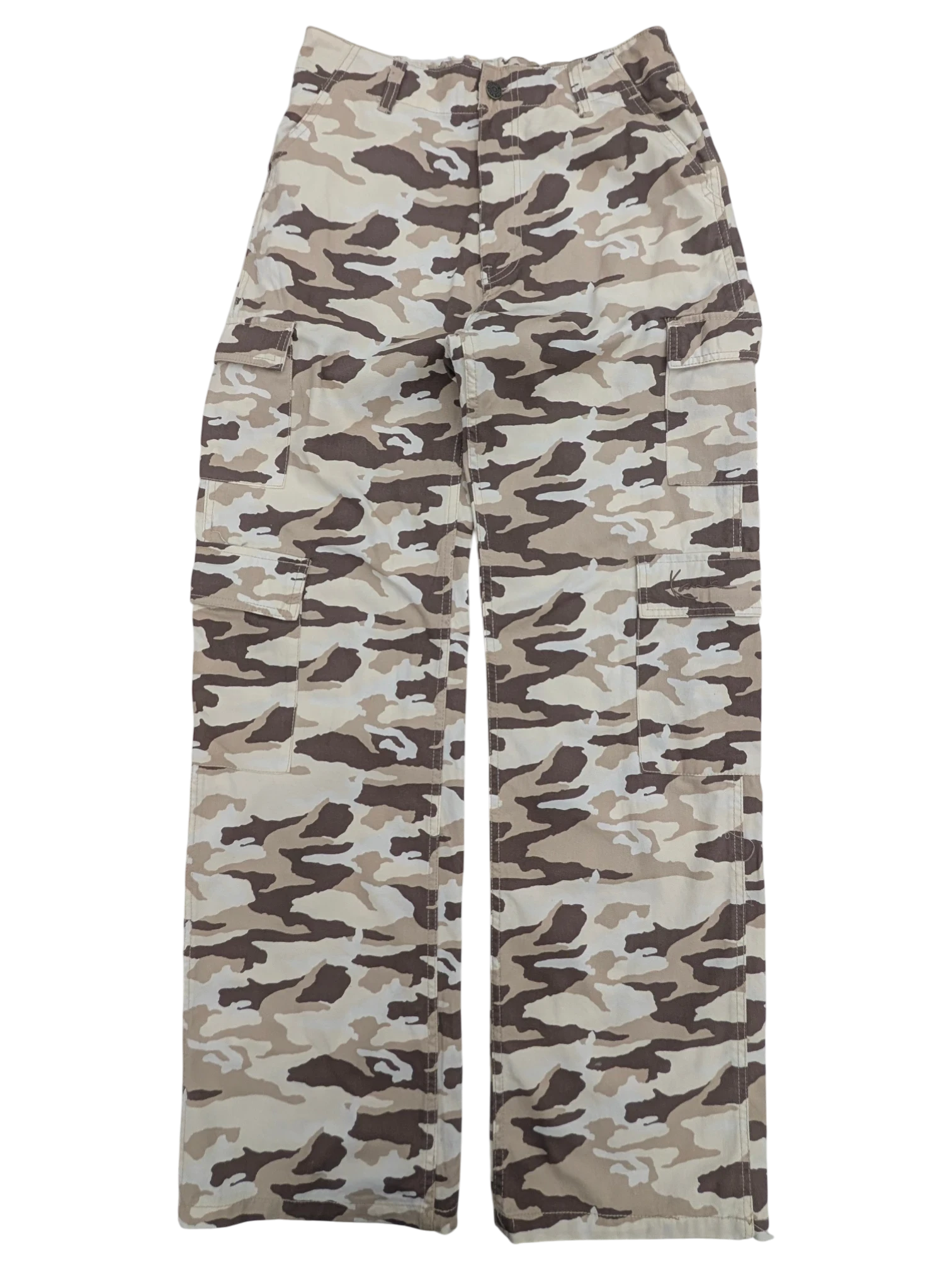 JAKE & IPI Karl Kani camo cargo pants in beige, brown, and white. Relaxed fit with multiple pockets.