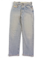 JAKE & IPI light wash denim jeans, size W28 L31, with classic five-pocket styling and a branded metal button closure.