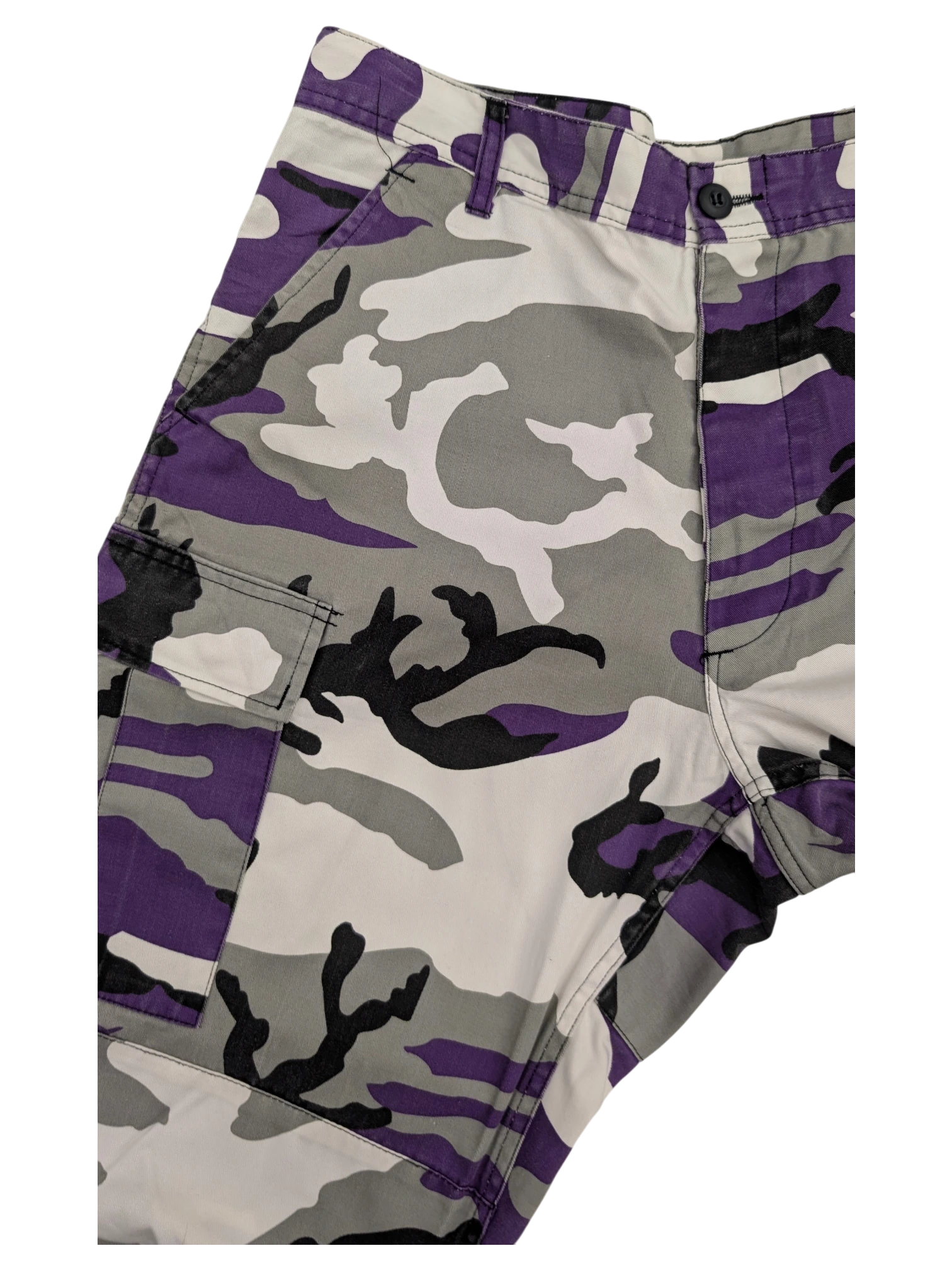JAKE & IPI purple camouflage cargo pants with multiple pockets and button fly.