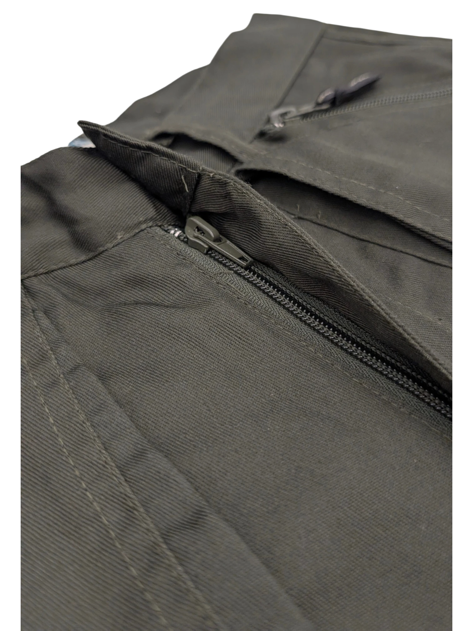 JAKE & IPI Ranger's Sport Cargo Pants in olive green, featuring zippered pockets and durable fabric.