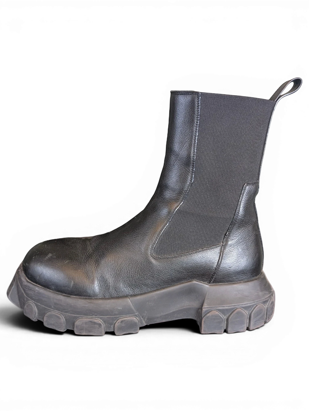 JAKE & IPI Rick Owens Beatle Bozo Tractor boots in metallic black leather with an oversized lug sole side view