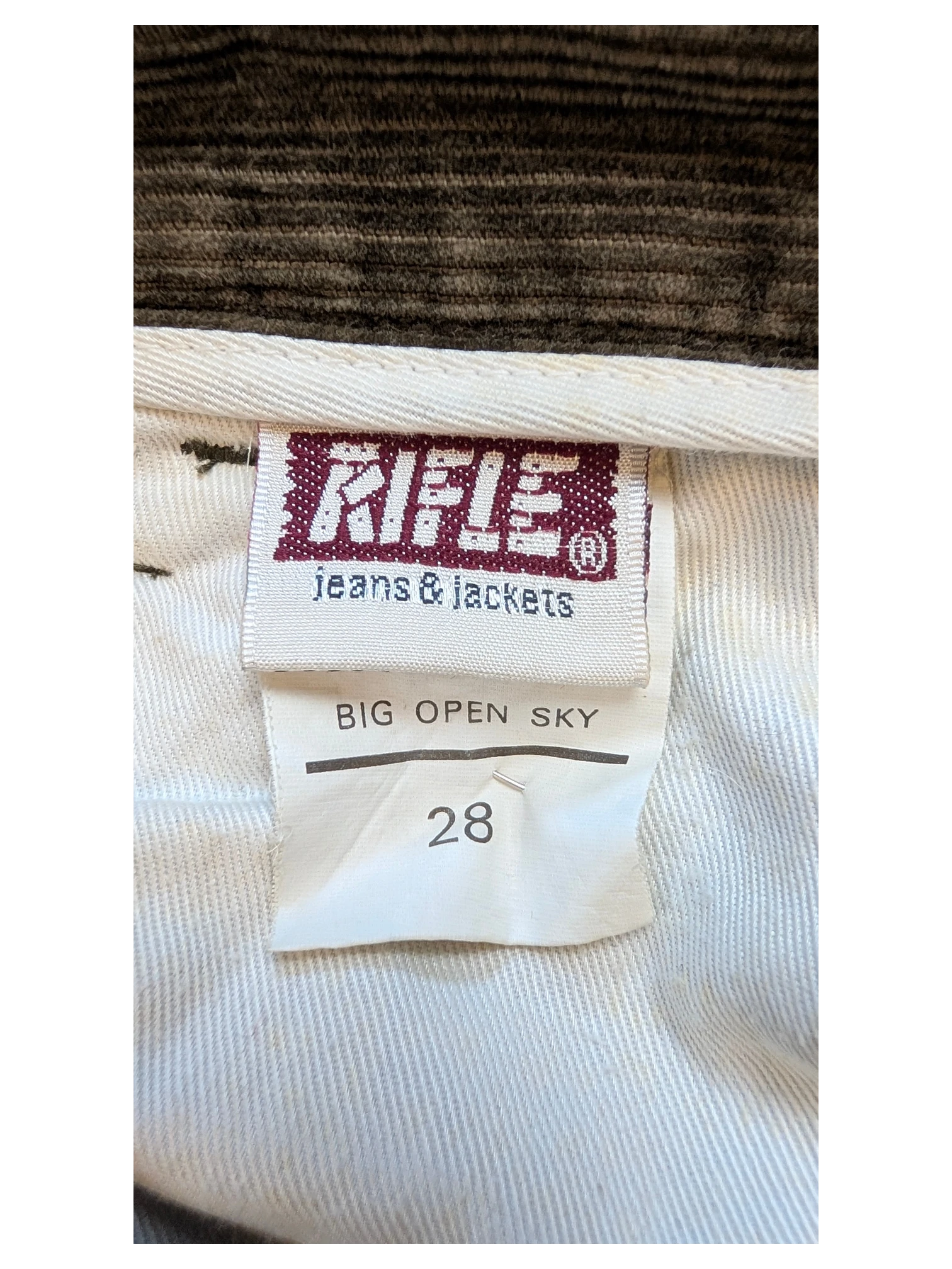 JAKE & IPI RIFLE corduroy cargo pants in dark brown, size 28.