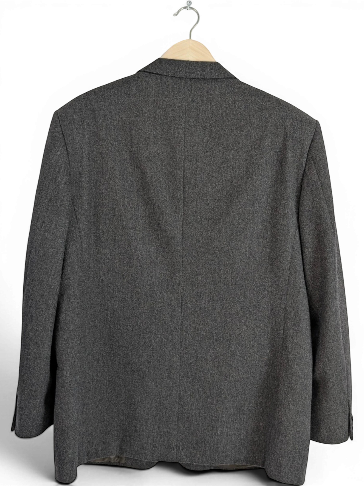JAKE & IPI Vintage Valentino Uomo grey wool blazer, made in Italy. Classic tailored fit with notched lapel.