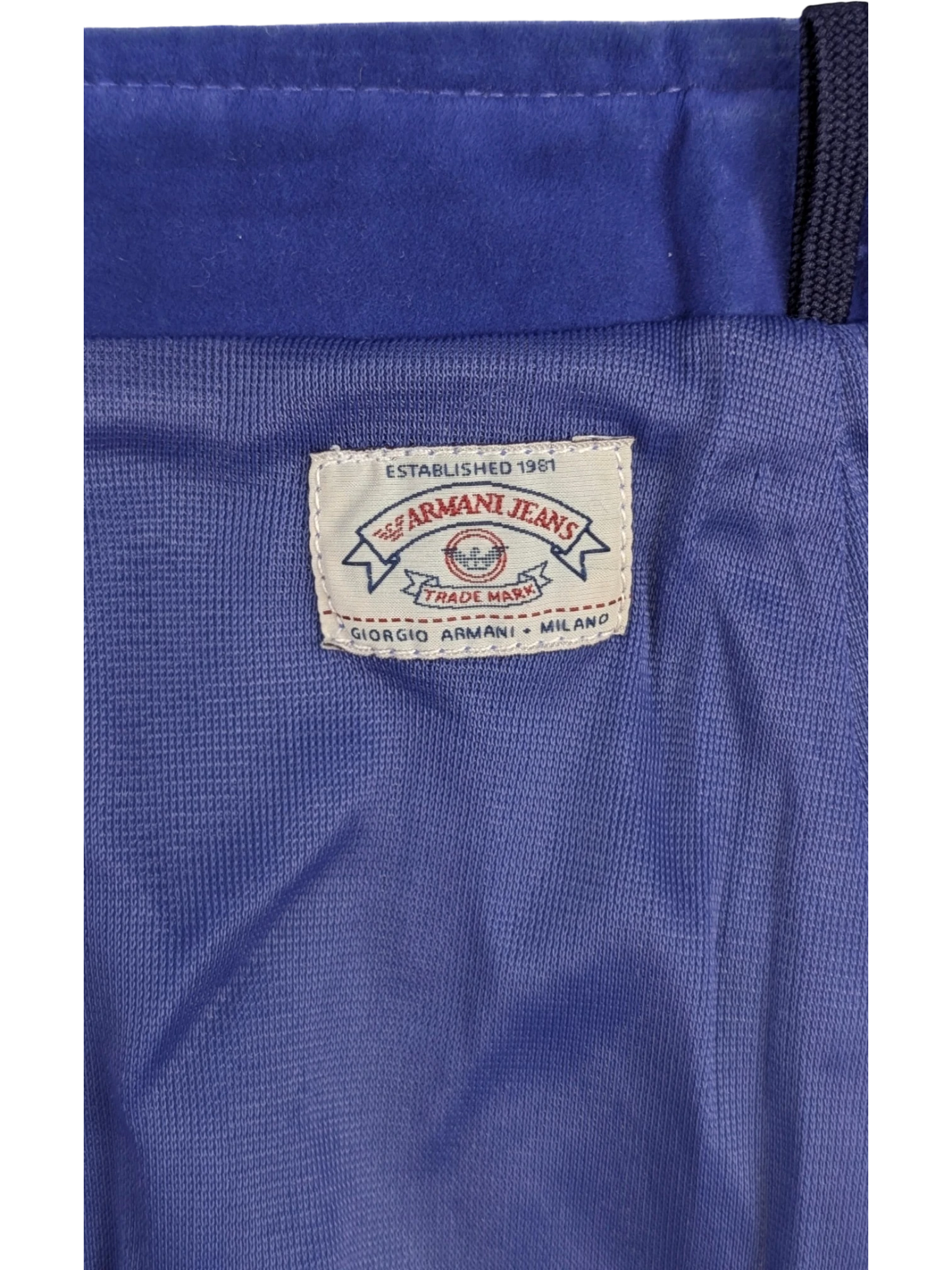 JAKE & IPI vintage Armani Jeans cobalt blue mini skirt, A-line, back zip, patch pocket, stretch technical fabric, IT 42