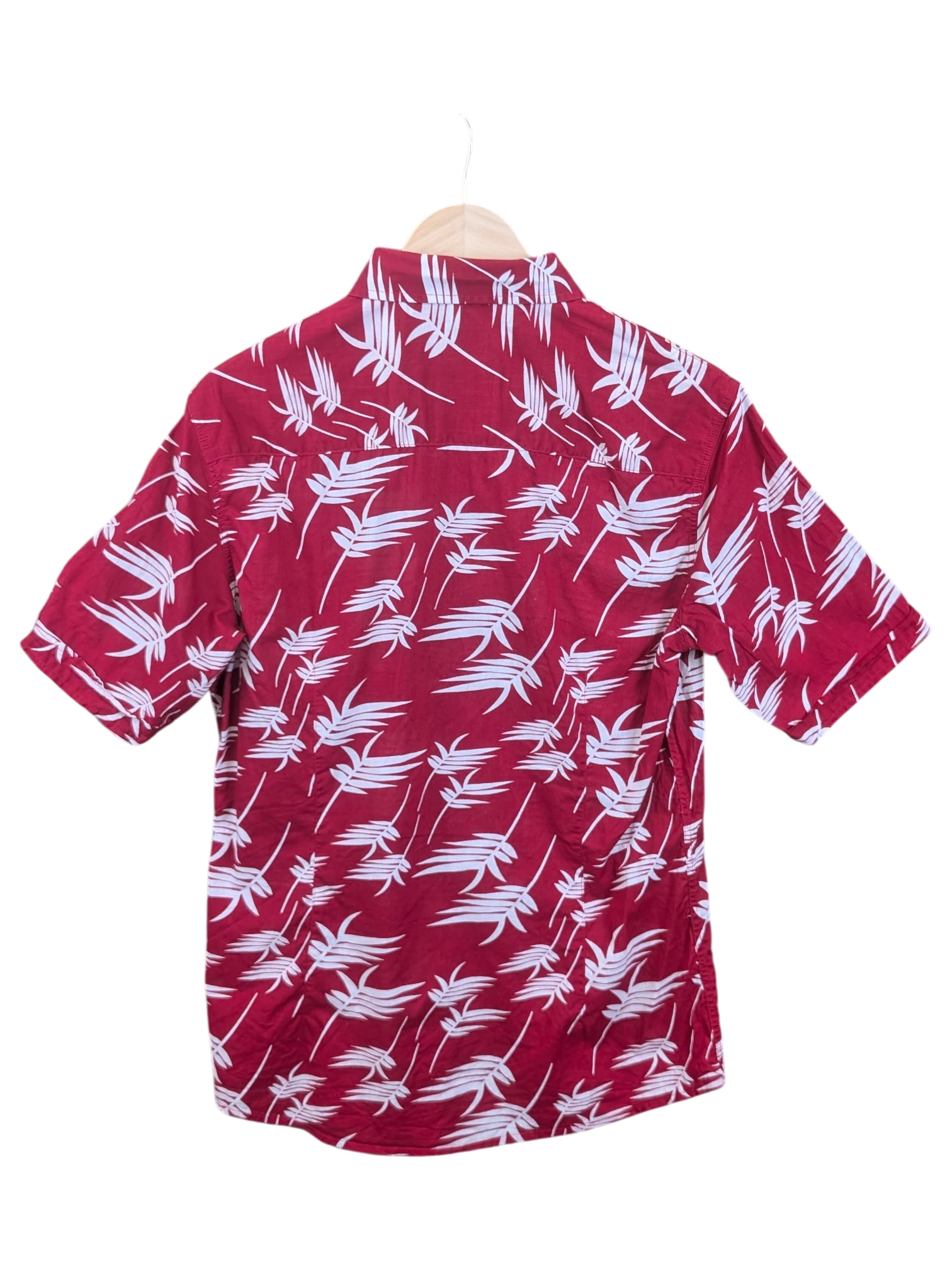 JAKE & IPI Armani Jeans short-sleeve Hawaiian shirt in maroon with a white tropical leaf pattern on a hanger
