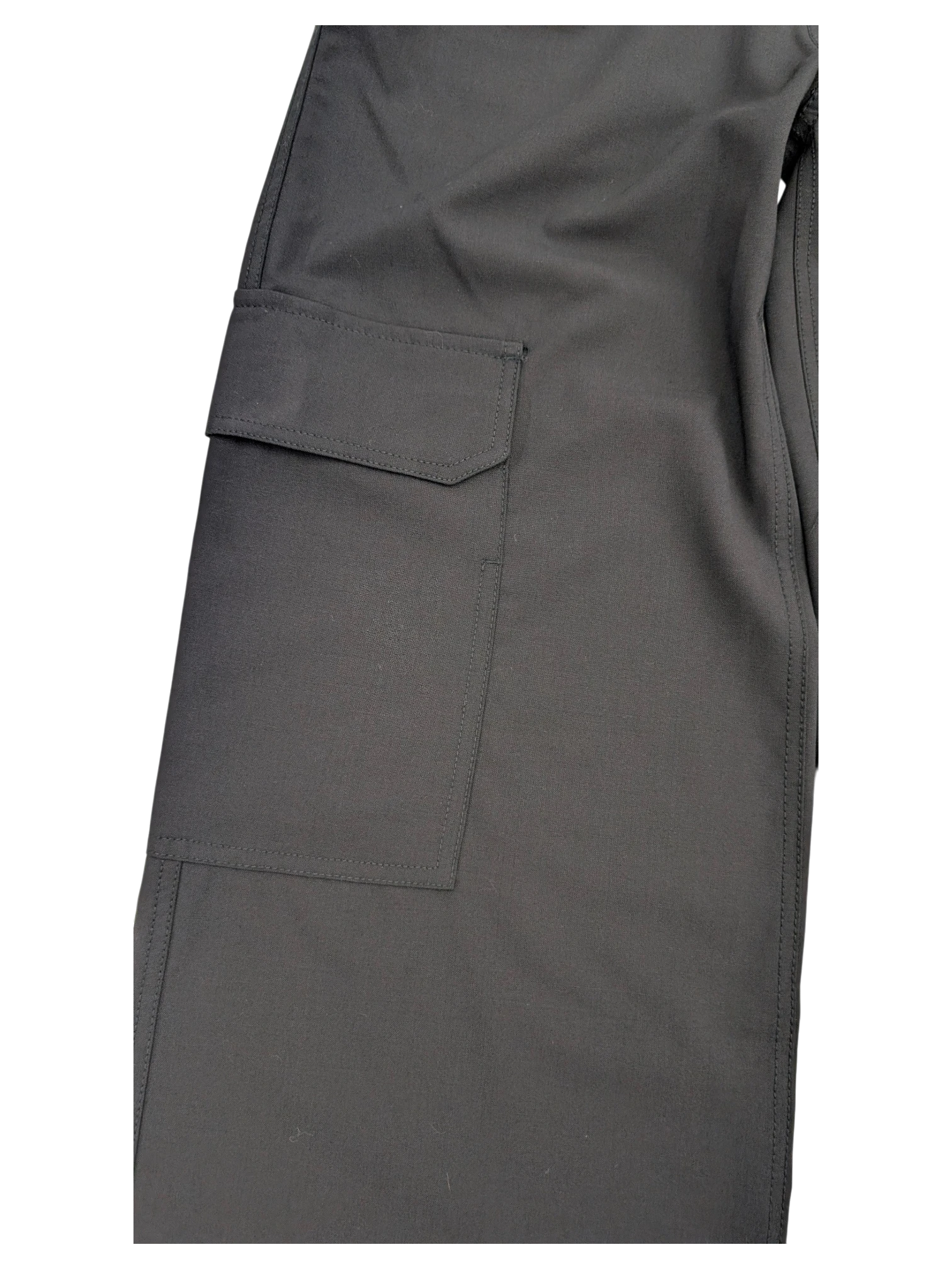 JAKE & IPI black cargo pants with flap pocket detail