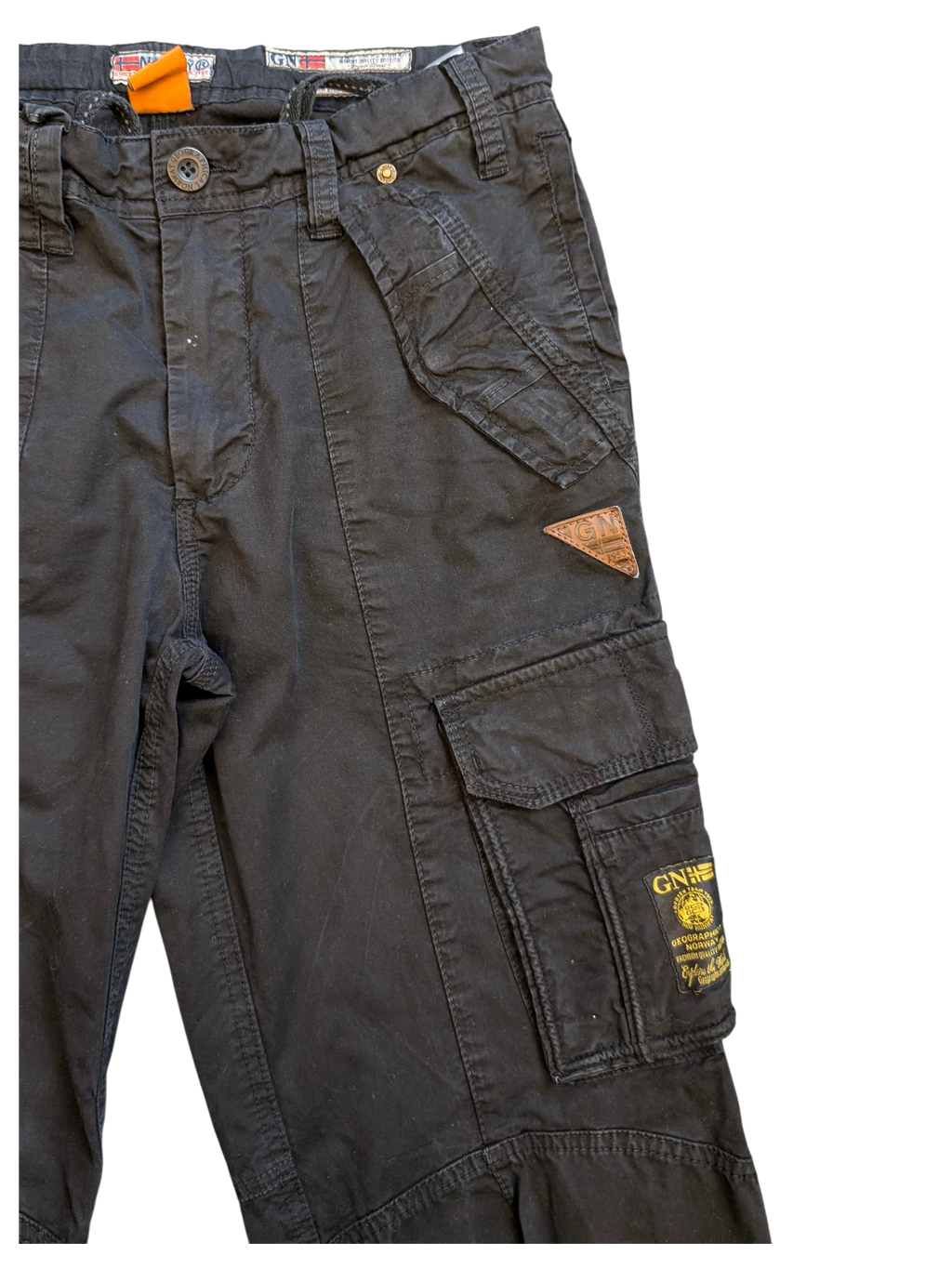 JAKE & IPI black cotton cargo pants with multiple pockets and GN Geographical Norway branding.
