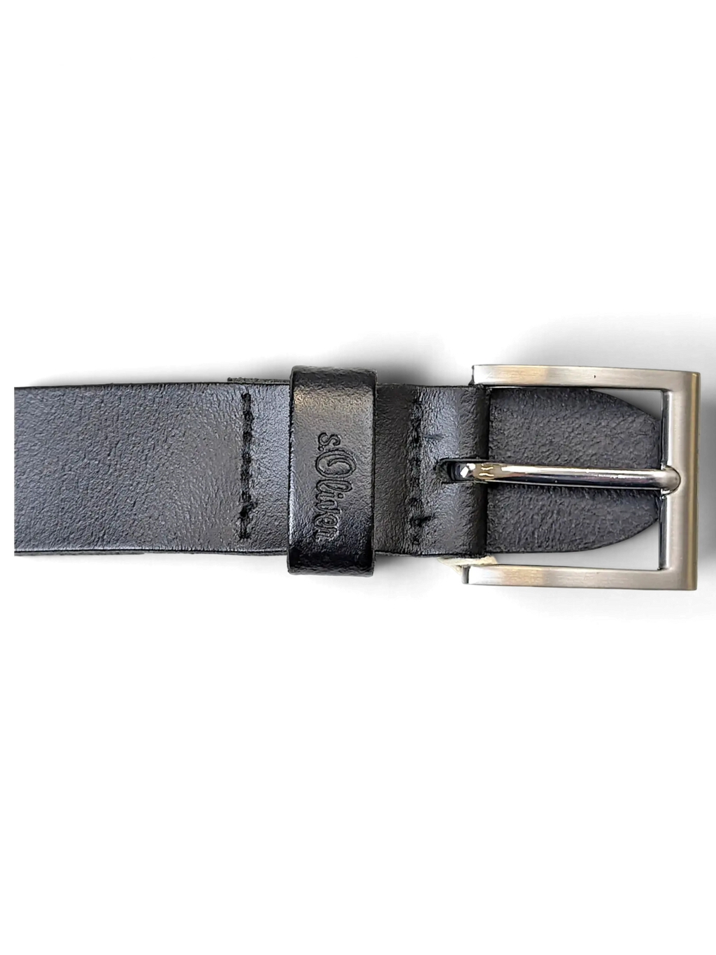 JAKE & IPI S. Oliver black leather belt with a brushed silver metal buckle and embossed logo on the keeper