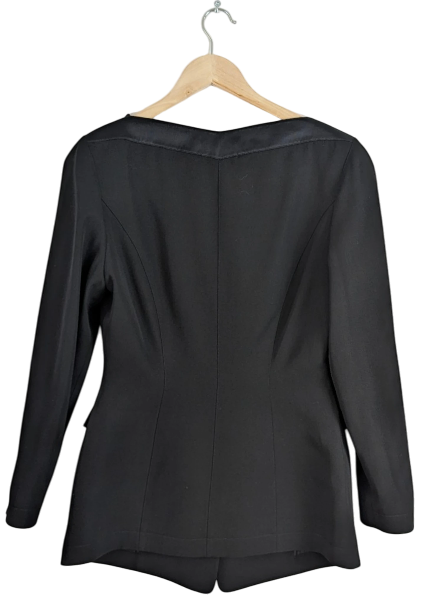 JAKE & IPI black cotton-silk structured jacket with satin collar detail and asymmetrical closure. Made in France.