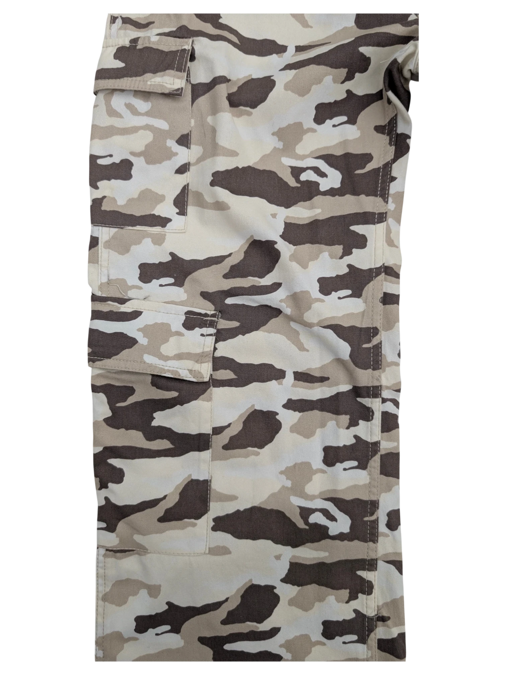 JAKE & IPI camouflage cargo pants in beige, brown, and white. Cotton blend with multiple pockets.