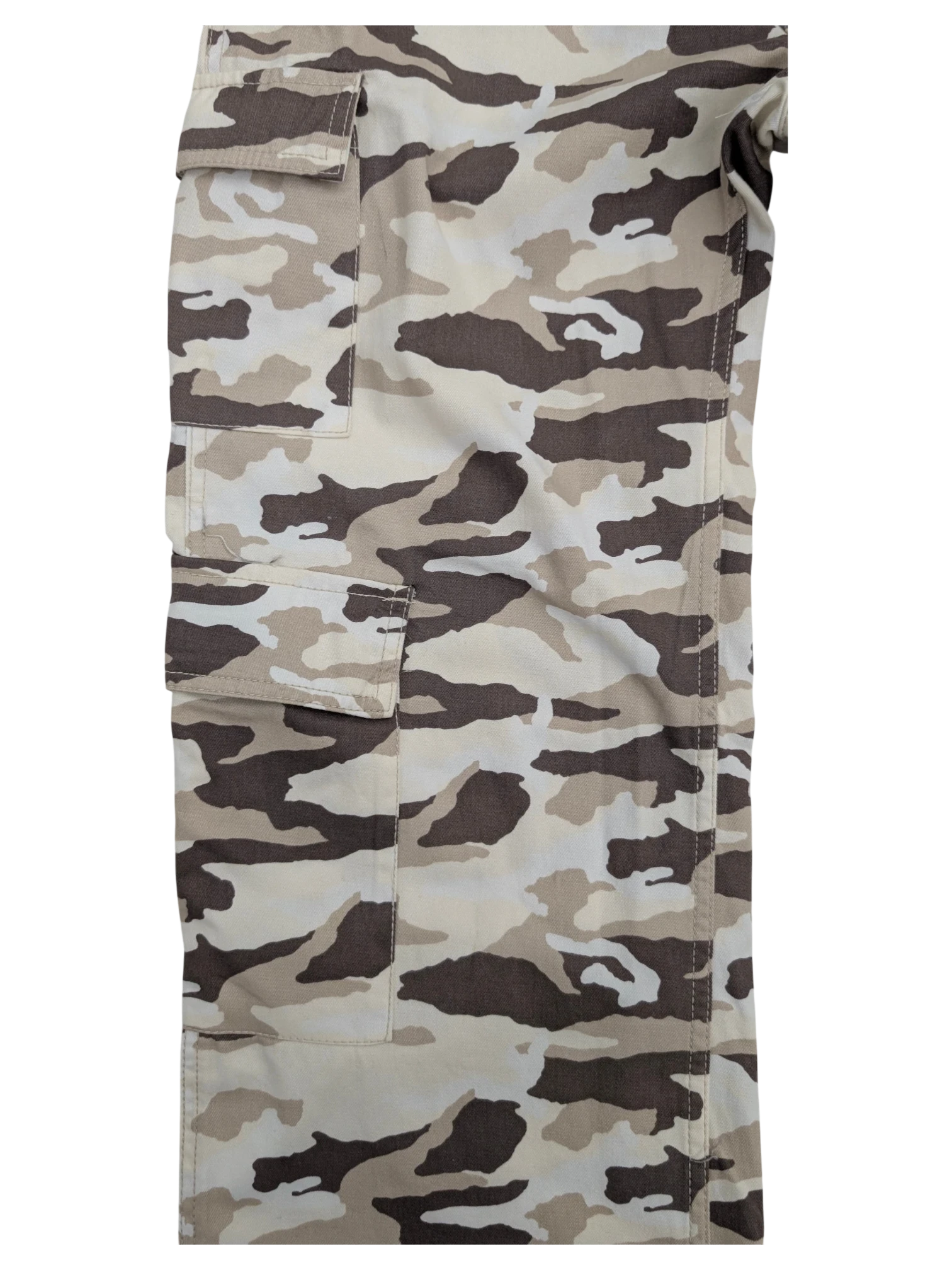JAKE & IPI camouflage cargo pants in beige, brown, and white. Cotton blend with multiple pockets.