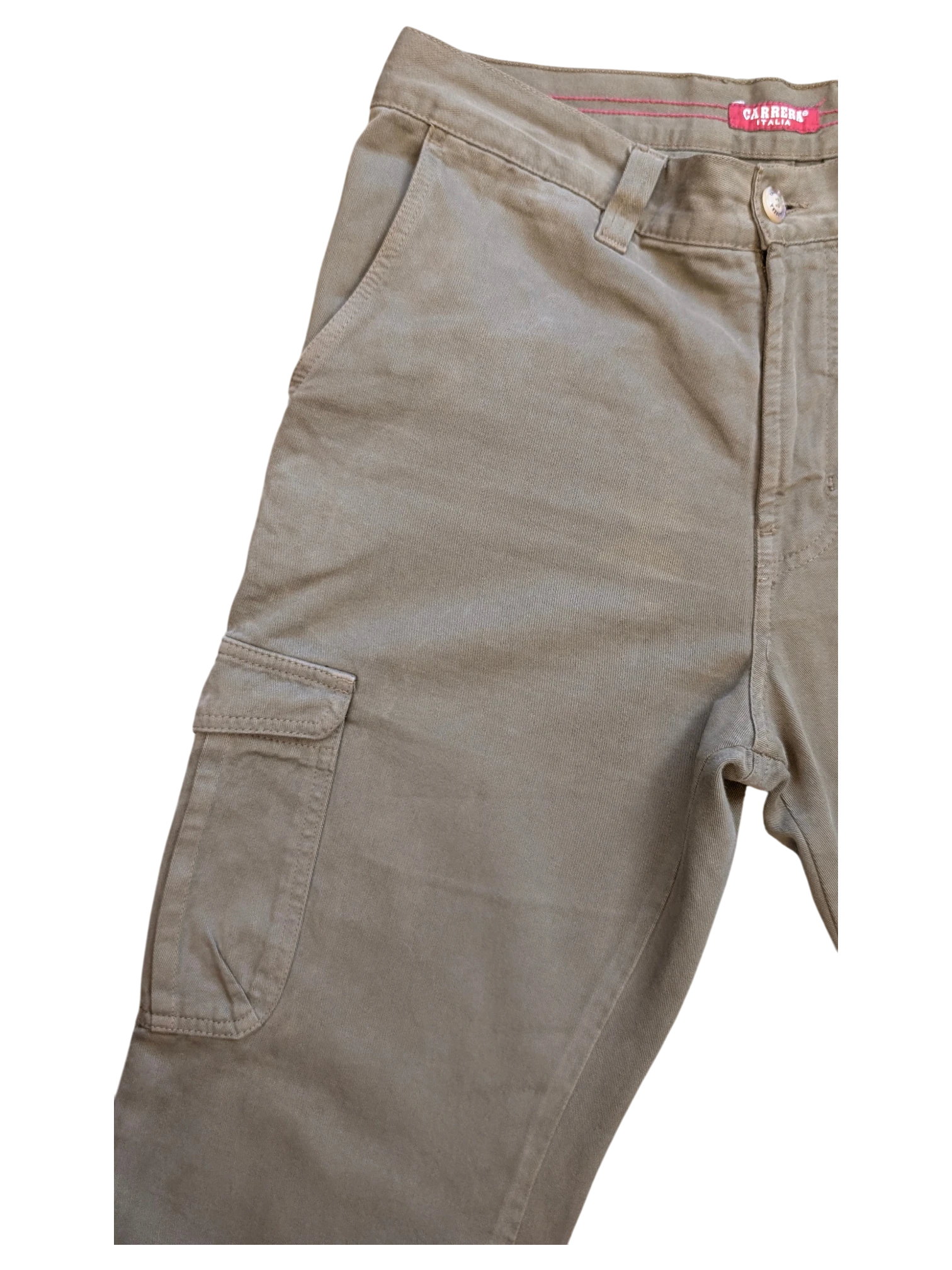 JAKE & IPI Carrera cargo pants in a taupe color, featuring a classic fit and multiple pockets.
