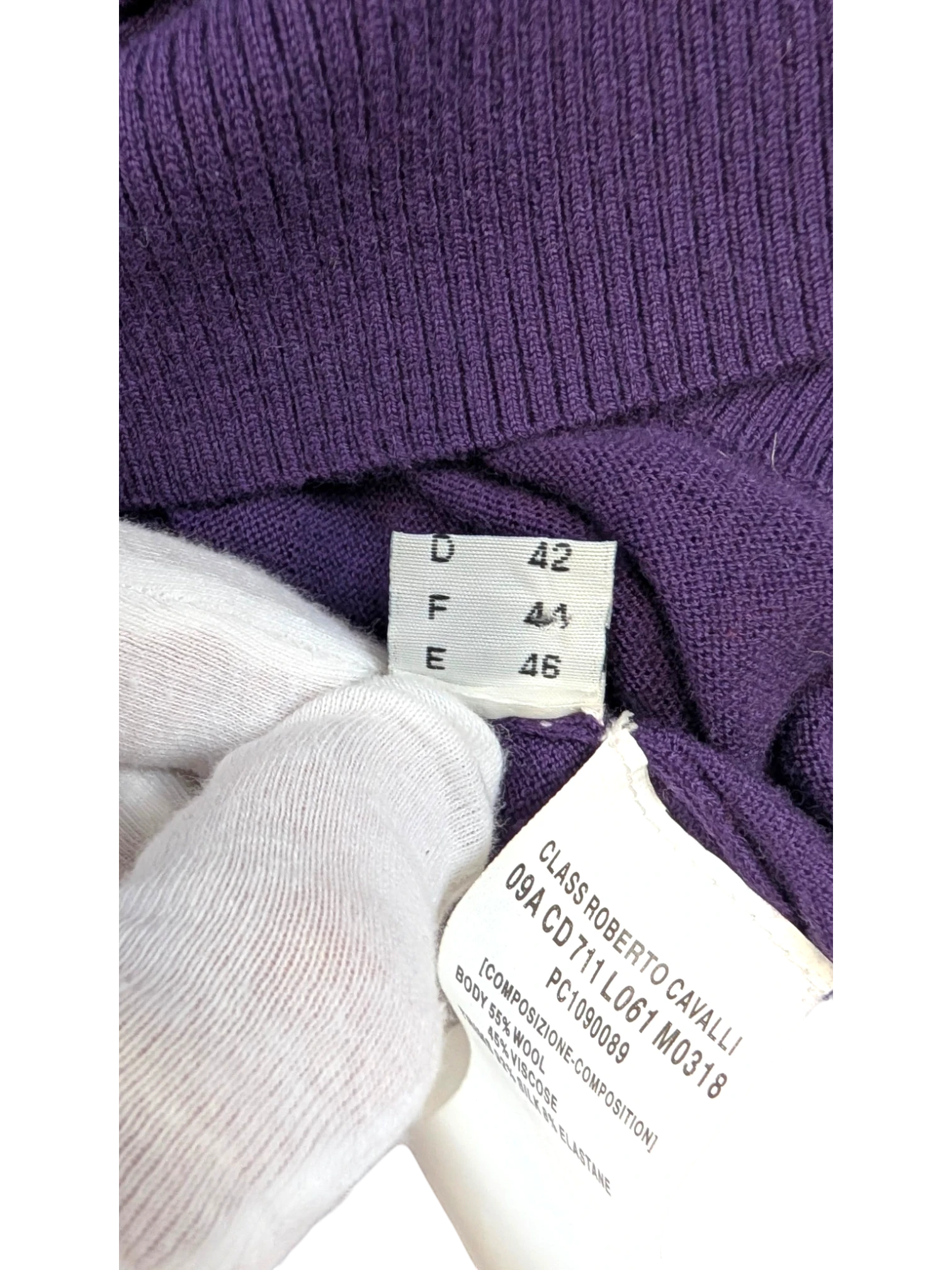 JAKE & IPI Class Roberto Cavalli deep purple wool-viscose blend knit cardigan with ruffle trim and three-quarter sleeves.
